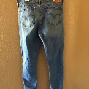 Levi jeans